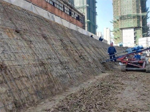 潢川建筑边坡支护